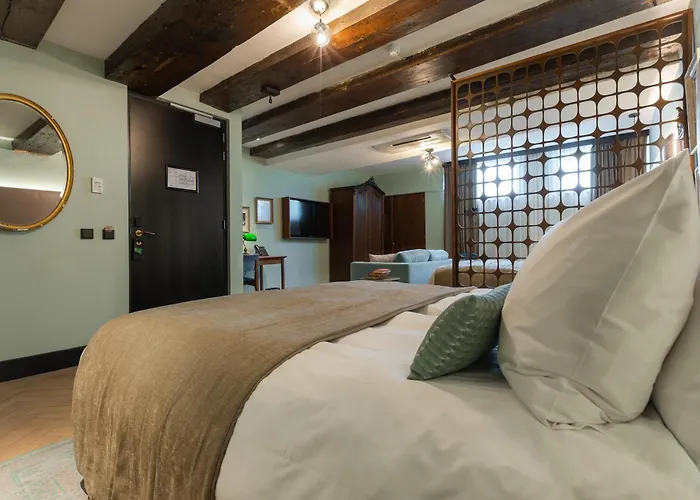 The Hendrick\'S Hotel