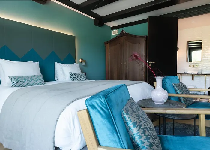 The Hendrick\'s Hotel